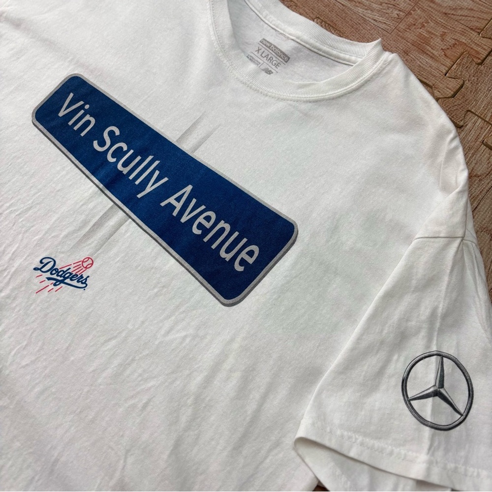 Vin Scully Avenue Dodgers Shirt XL New Balance x Mercedes Benz MLB LA Tee White